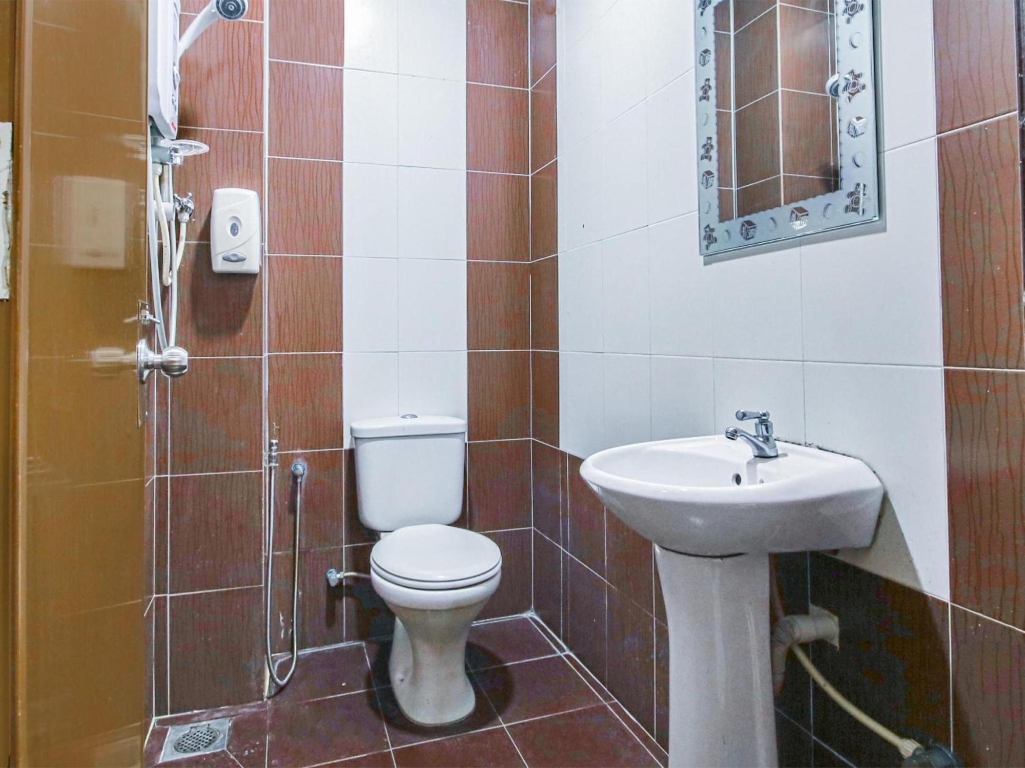 Capital O 812 Hotel Smc Seksyen 13 ชาห์อาลัม ภายนอก รูปภาพ