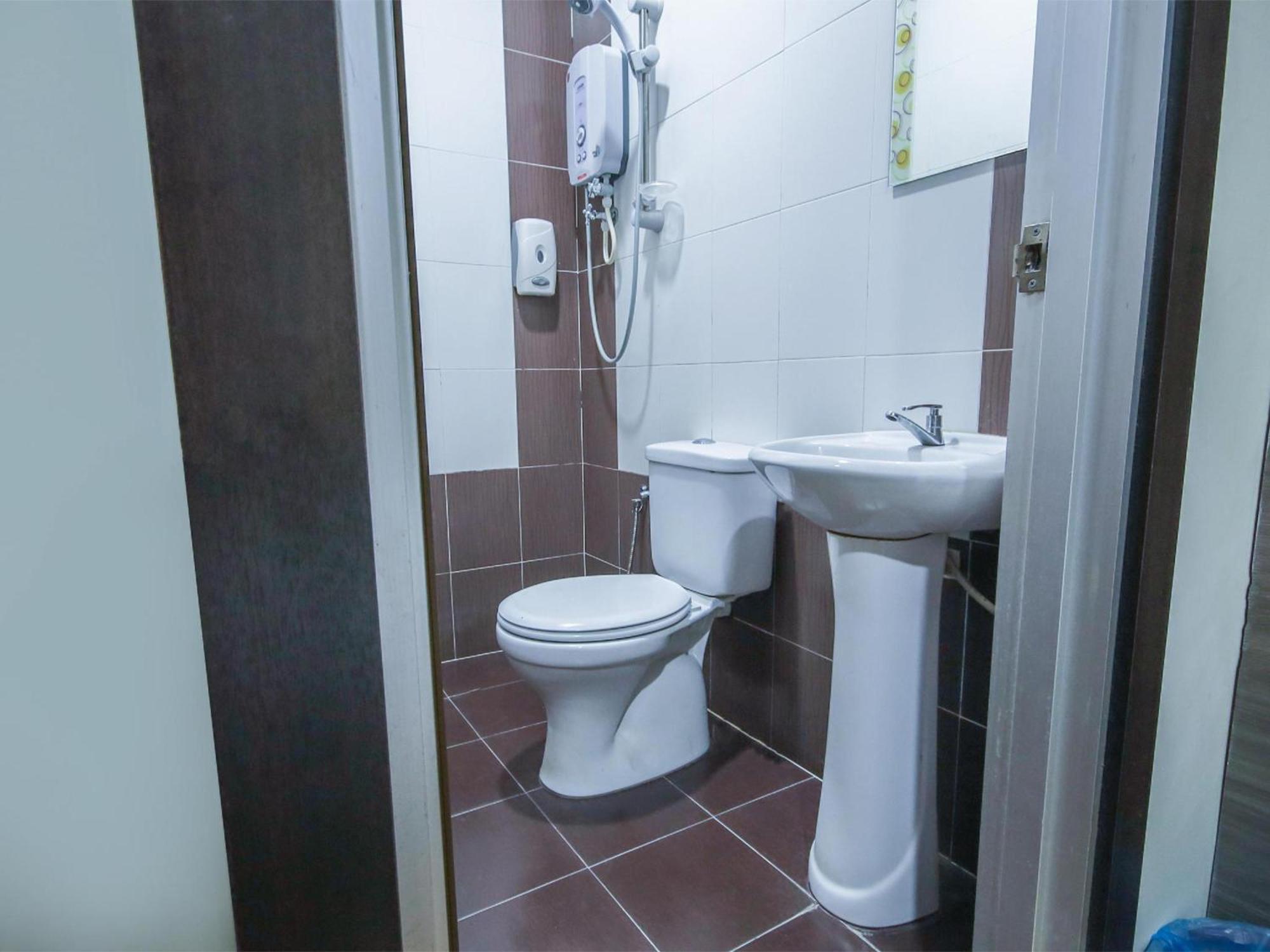 Capital O 812 Hotel Smc Seksyen 13 ชาห์อาลัม ภายนอก รูปภาพ
