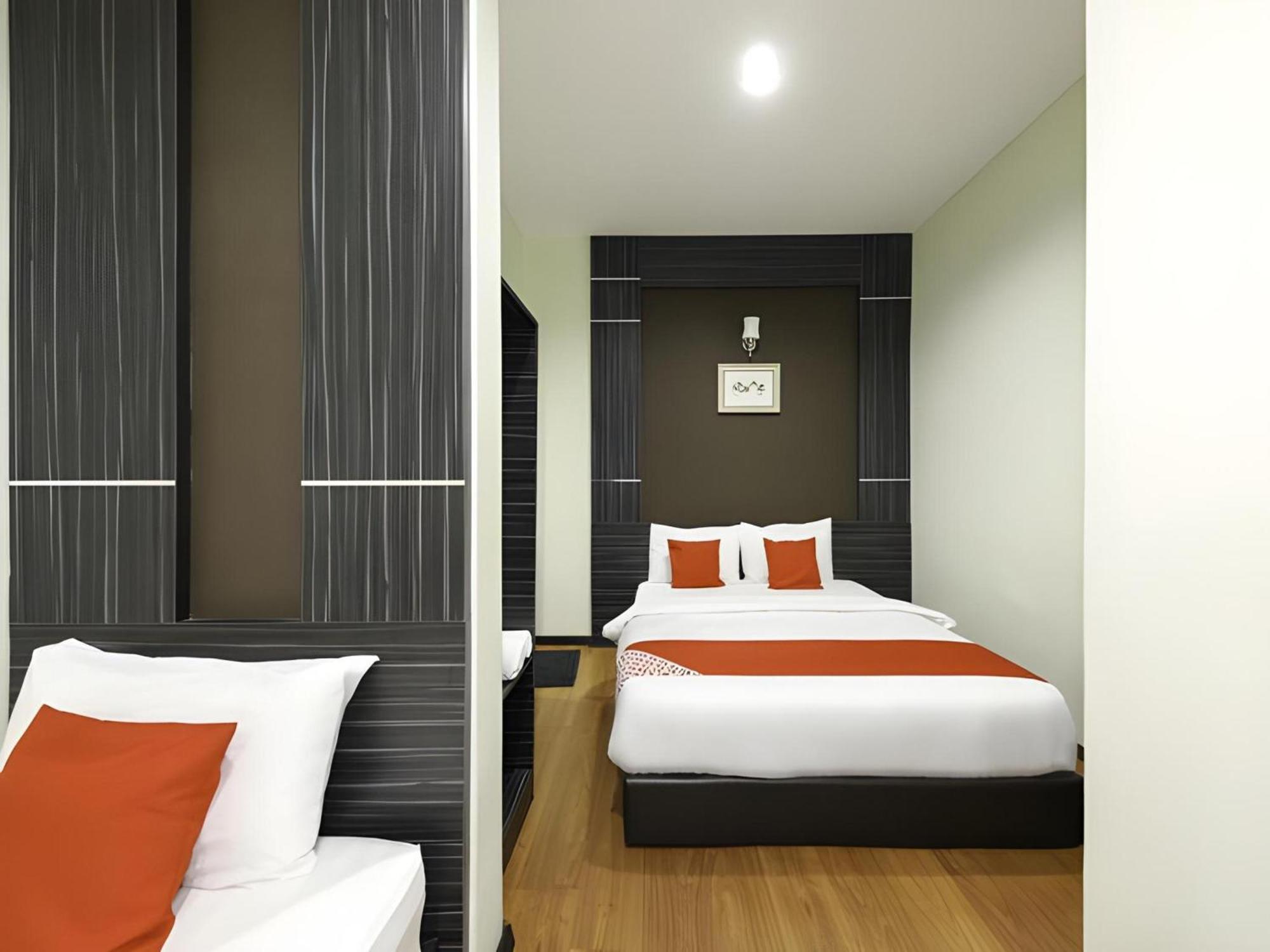 Capital O 812 Hotel Smc Seksyen 13 ชาห์อาลัม ภายนอก รูปภาพ