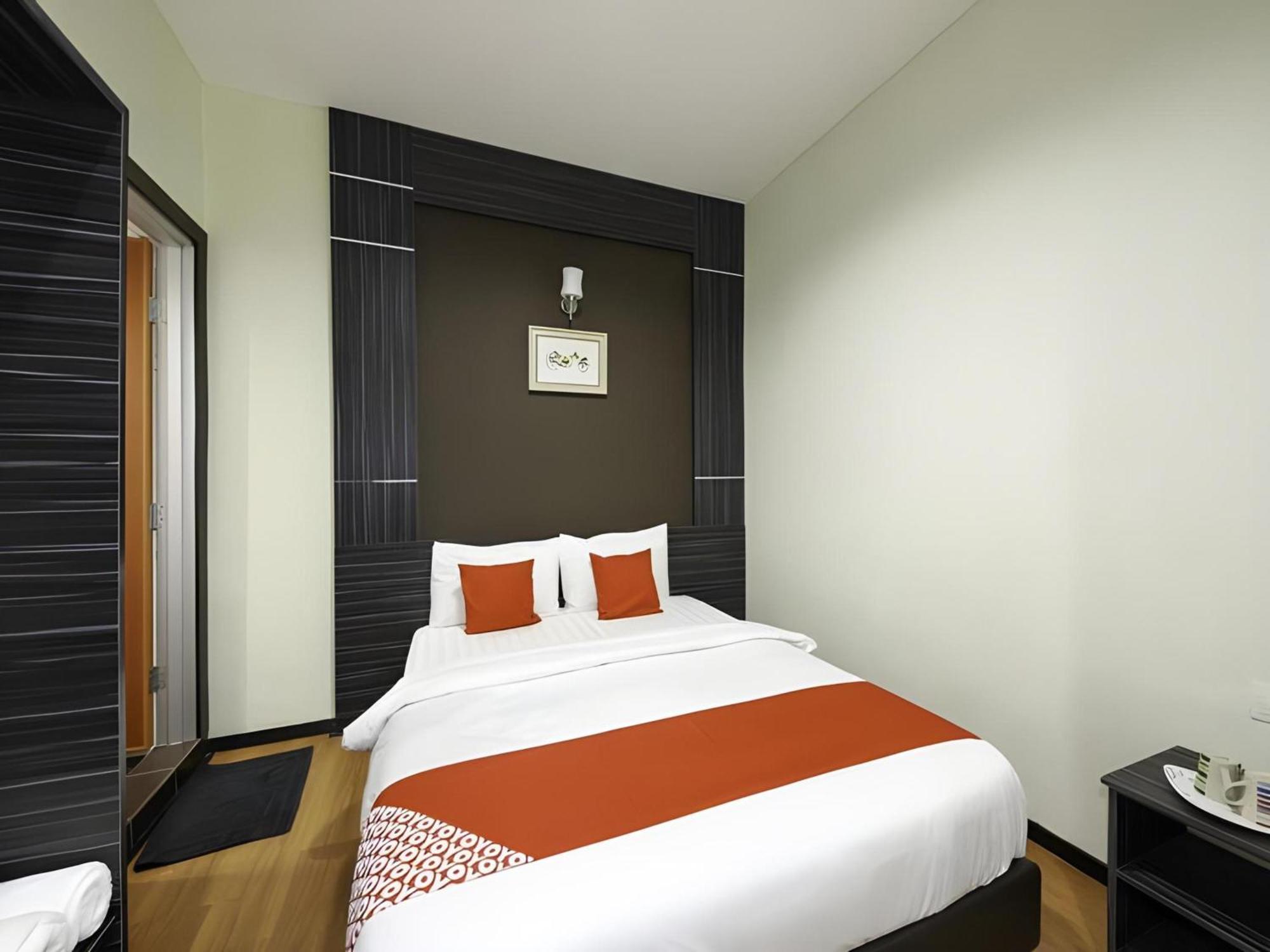 Capital O 812 Hotel Smc Seksyen 13 ชาห์อาลัม ภายนอก รูปภาพ