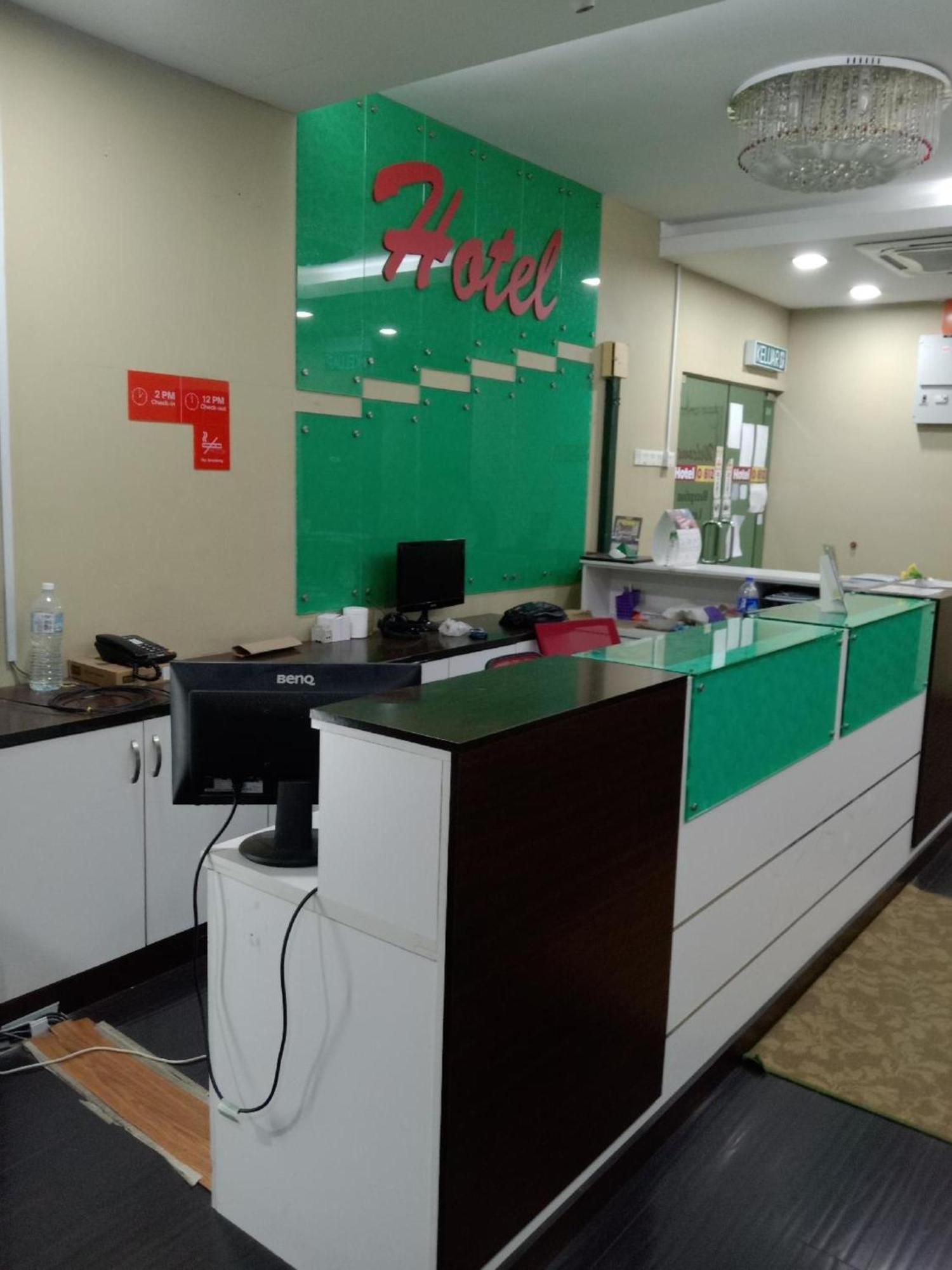 Capital O 812 Hotel Smc Seksyen 13 ชาห์อาลัม ภายนอก รูปภาพ