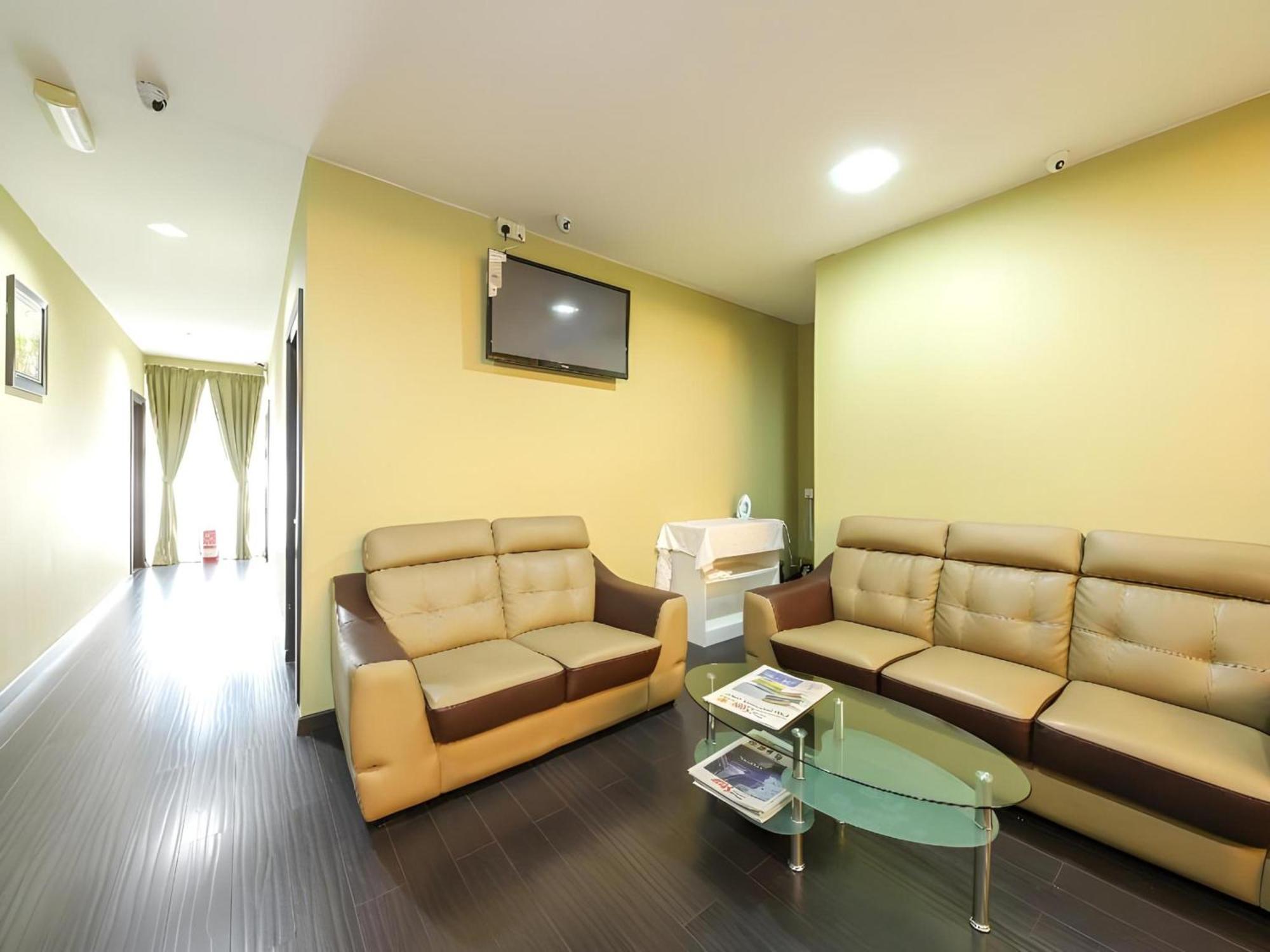 Capital O 812 Hotel Smc Seksyen 13 ชาห์อาลัม ภายนอก รูปภาพ